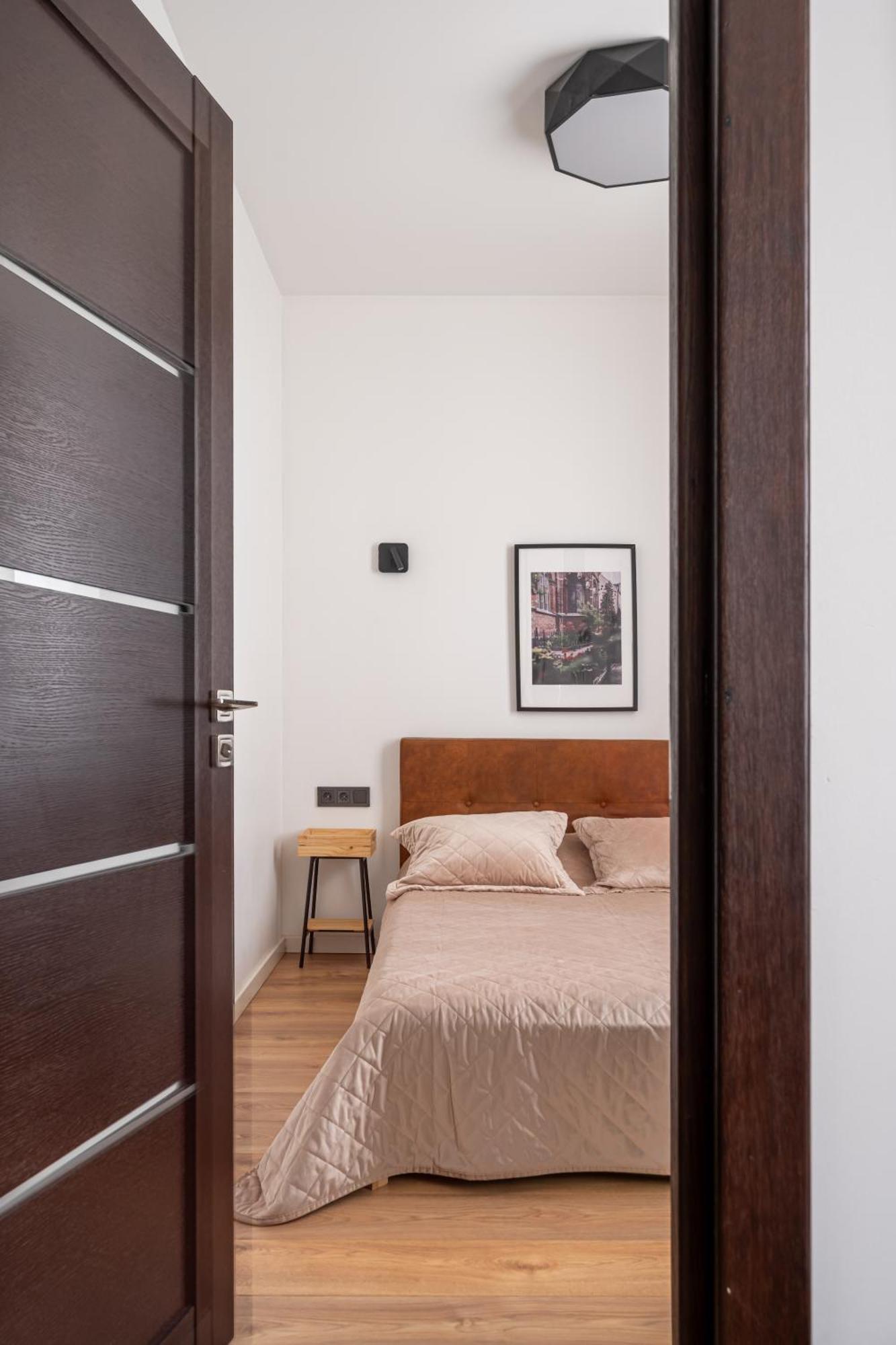 Lienes Iela Gem 1Br Apartment With Fireplace In Historic Unesco Center Riga Exterior foto
